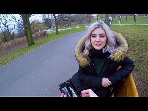 ❤️ Pul müqabilində bir qəribin isti cumluğunu uddu - parkda Eva Elfie tərəfindən blowjob ❤️ Porno bizdə ﹏